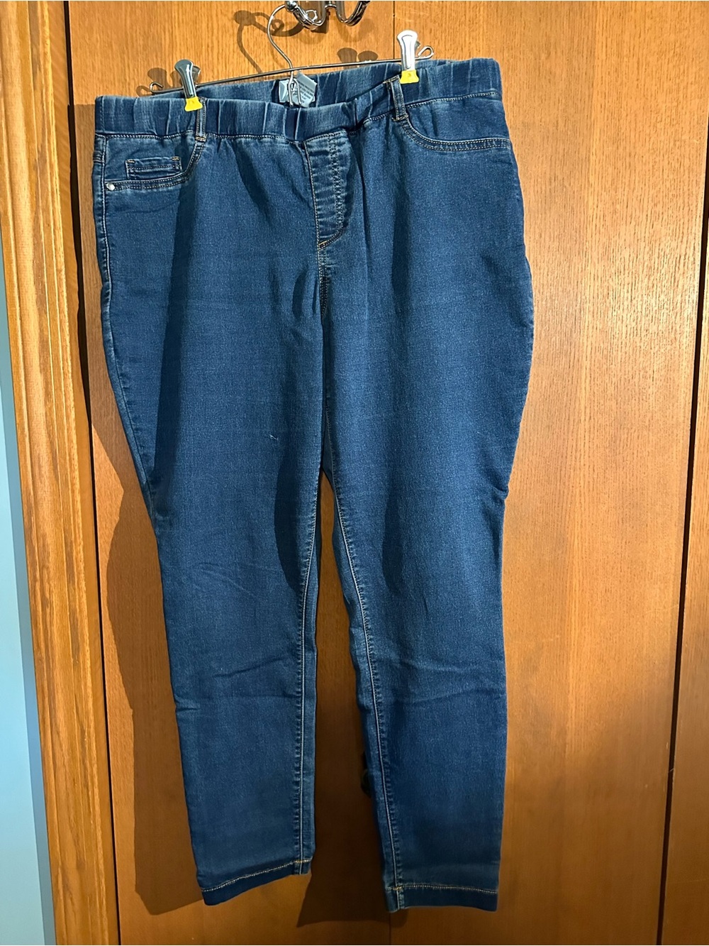 Monroe & Main Dark Blue Skinny Pull-On Jeggings